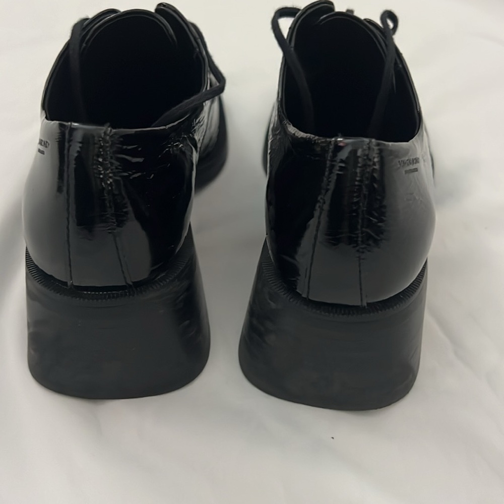 Vagabond Black Patent Leather Lace-Up Loafers - Picture 6 of 11